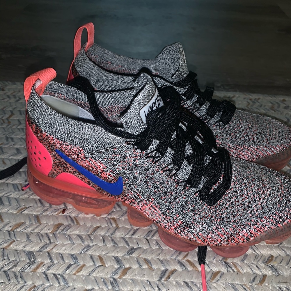 Nike women’s vapormax 5.5